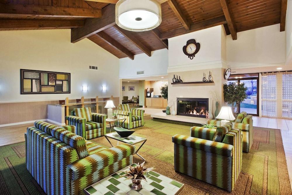 La Quinta By Wyndham Redding Hotell Eksteriør bilde