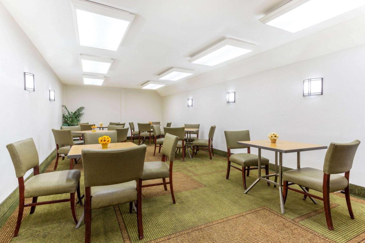 La Quinta By Wyndham Redding Hotell Eksteriør bilde