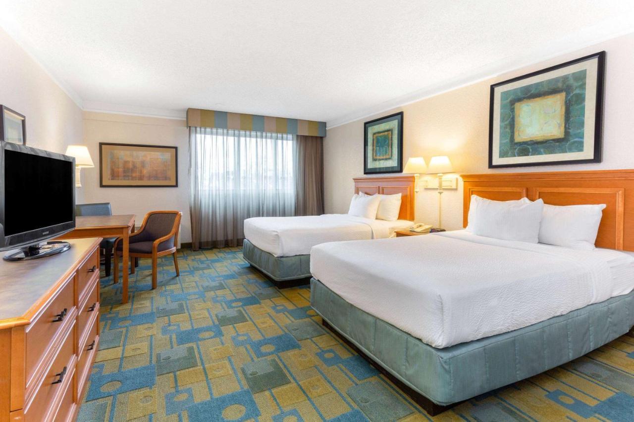 La Quinta By Wyndham Redding Hotell Eksteriør bilde