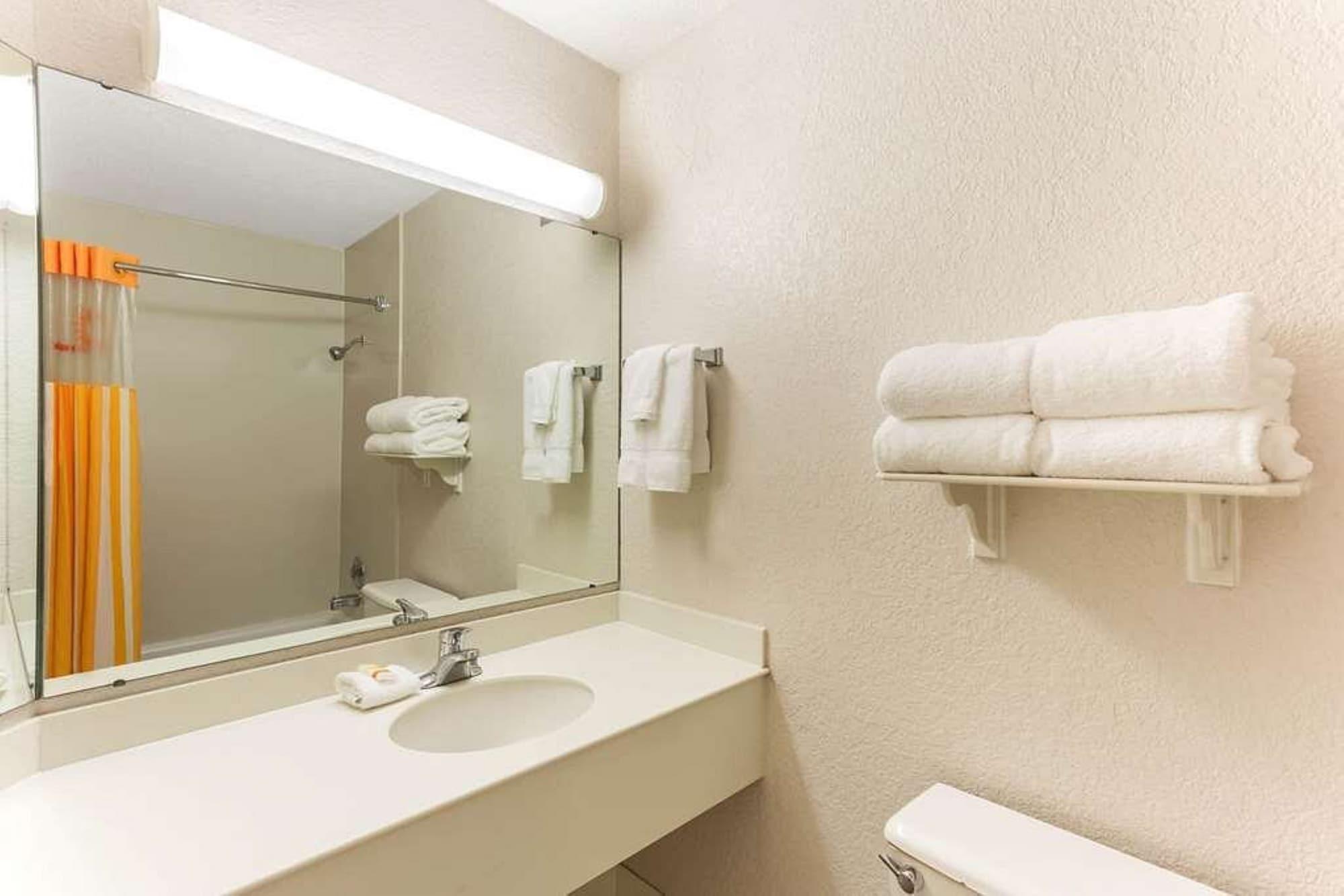 La Quinta By Wyndham Redding Hotell Eksteriør bilde