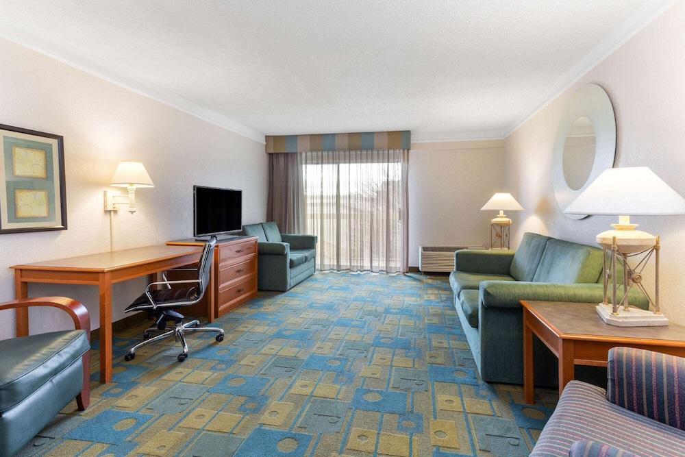 La Quinta By Wyndham Redding Hotell Eksteriør bilde