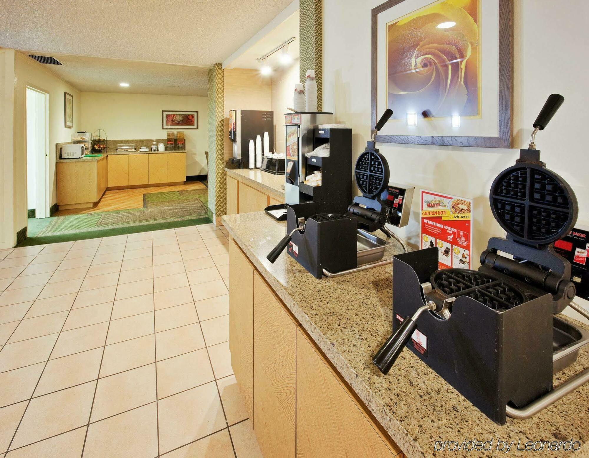 La Quinta By Wyndham Redding Hotell Eksteriør bilde